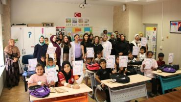 Şanlıurfa Eğitim ve Araştırma Hastanesi’nde Tedavi Gören Çocuklar İlk Karnelerini Aldı